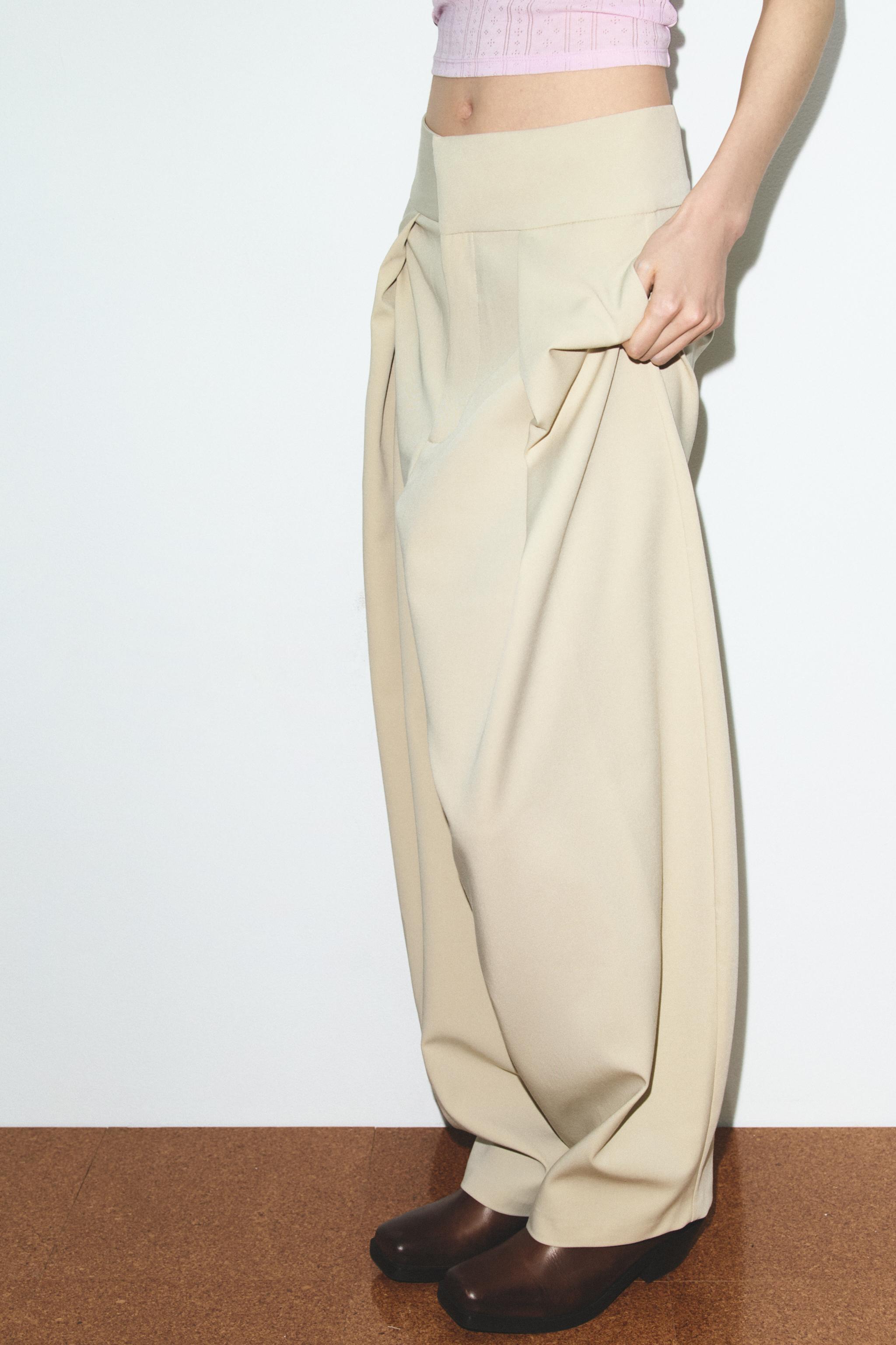 PANTALON BALLON À PLIS